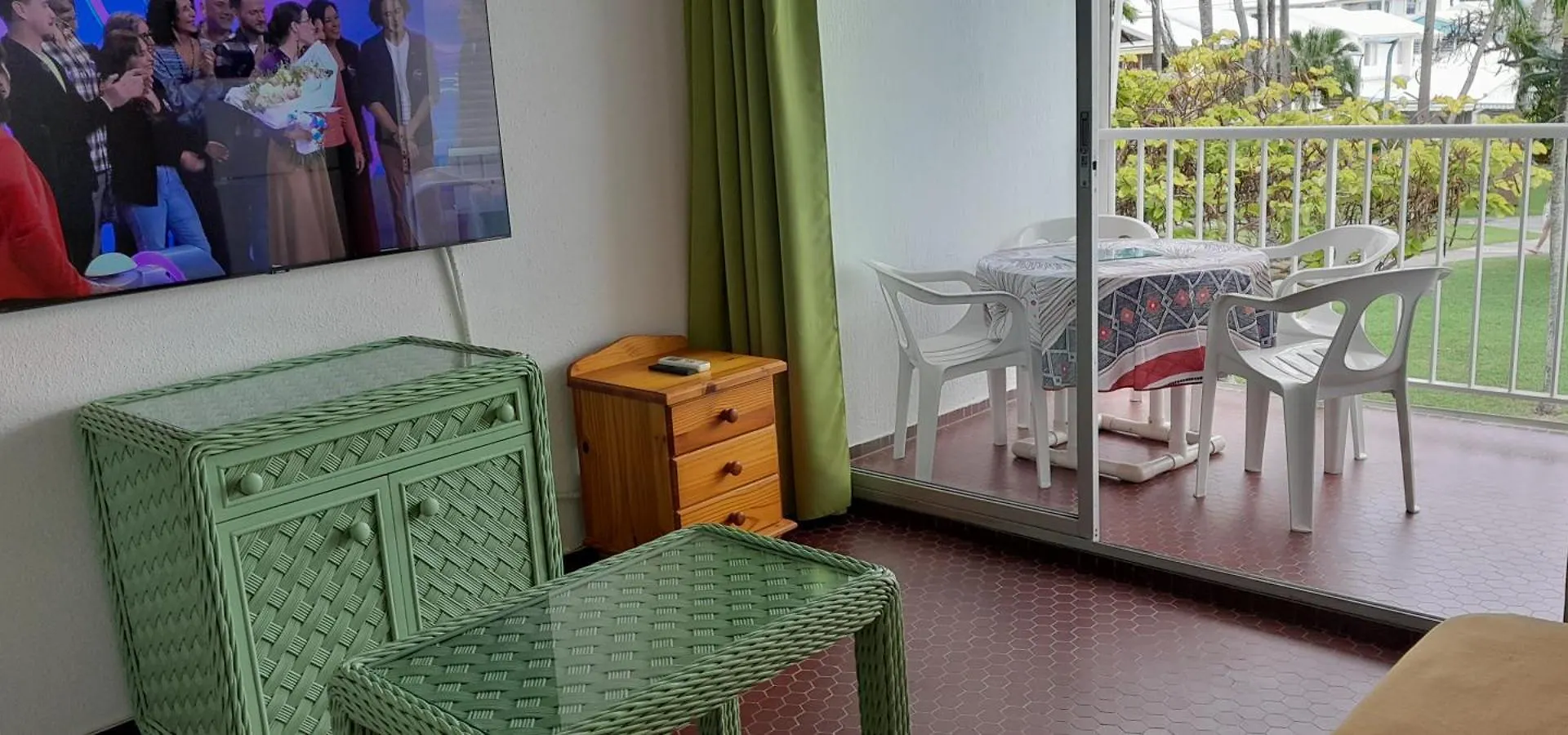 Apartment T 2 Climatise Tous Commerces, Mer Et Plage A Pied Saint-Francois